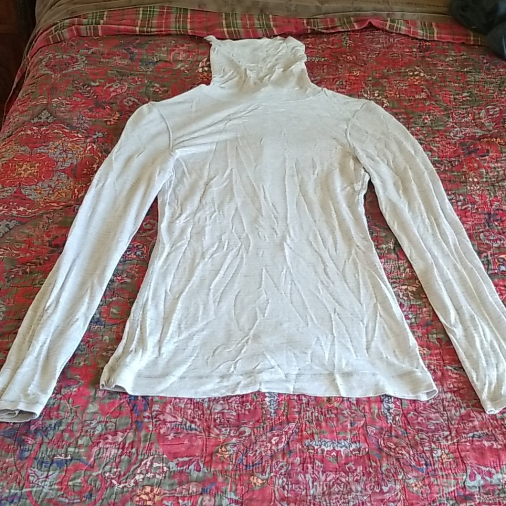 Tissue turtle neck